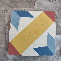Some experiments and the first two tiles Ein Projekt aus dem Bereich Kreativität von Maria Averame - 02.04.2021