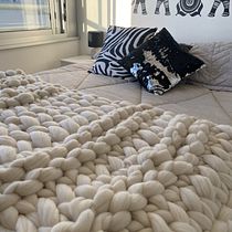 Mi Proyecto del curso: Introducción al arm knitting y teñido de lana. Un progetto di Fiber Art di verogimenez.design - 03.04.2021