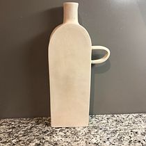 My project in Creating Your First Ceramic Vessel course. Un proyecto de Diseño de complementos, Artesanía y Cerámica de Cheryl Hanson - 08.04.2021