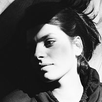 My project in Intimate Photography Portraits course. Portrait Photograph project by janca.andrei - 04.10.2021