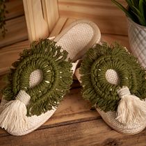 Mi Proyecto del curso: Macramé: decora tus zapatillas y sandalias. Un progetto di Design di accessori, Artigianato, Fiber Art e Macramè di Julissa Martell Portes Senra - 23.06.2021