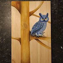 Acuarela sobre madera: Buho posado. Traditional illustration project by ericaurdeitx - 04.15.2021