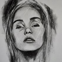 Mi Proyecto del curso: Retrato artístico al carboncillo: creando atmósferas. Desenho artístico, e Desenho de retrato projeto de Isabel Cristina Rengifo T. - 17.04.2021