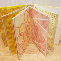 My project in Bookbinding of Your Artwork without Folds course Ein Projekt aus dem Bereich Malerei mit Acr, l, Buchbinderei, Stickerei und Traditionelle Illustration von Jaeggi Claudia - 18.04.2021