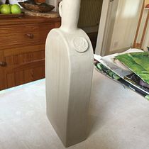 My project in Creating Your First Ceramic Vessel course. Un proyecto de Cerámica de Annie Smith - 21.04.2021