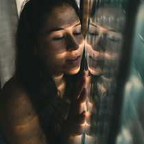Meu projeto do curso: "Dreaming with the outer space". Portrait Photograph project by agusleon - 04.22.2021