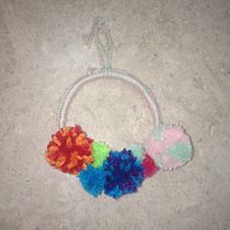 My project in Pom-Pom Design and Creation course. Un projet de Création d'accessoires de Gurpreet Khandpur - 22.04.2021