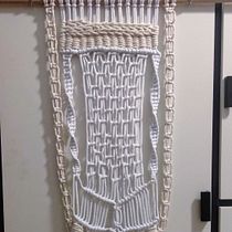 Mi Proyecto del curso: Introducción al macramé: creación de un tapiz decorativo. Arts, and Crafts project by Elda Iglesias Valenzuela - 04.23.2021