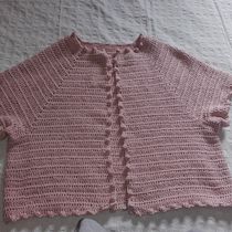 Mi Proyecto del curso:  Top-down: prendas a crochet de una sola pieza. Un progetto di Fashion design, Fiber Art, DIY e Uncinetto di Andrea Baroni - 25.04.2021