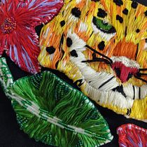 Mi Proyecto del curso: Felino y flores. Bordado, e Design projeto de Melissa Chaves A - 28.04.2021