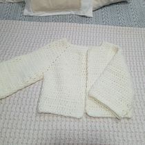 Mi Proyecto del curso:  Top-down: prendas a crochet de una sola pieza. Crochet project by Claudia Coria - 05.02.2021