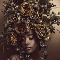 Mi Proyecto del curso: Retoque fotográfico de moda y belleza con Photoshop De Luis Carlos Parra . Photograph, Photo Retouching, Fashion Photograph, Portrait Photograph, and Digital Photograph project by Luis Carlos Parra Ayala - 05.08.2021