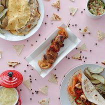 Restaurante: Del Mundo, street-food fusión . Food Photograph, Photograph, Art Direction, Product Photograph, Instagram Photograph, and Photographic Composition project by Maurico Varona - 05.07.2021