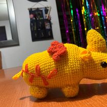 Rino amarillo. Crochet, and Fiber Arts project by Ana Galindo Milano - 05.08.2021