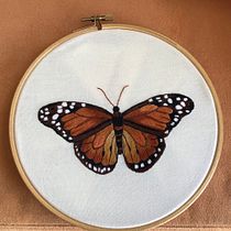 Mi Proyecto del curso: Técnicas de bordado realista mariposa monarca. Traditional illustration, Embroider, Arts, and Crafts project by Pilar Mata Abadia - 05.13.2021