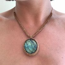 Mi Proyecto del curso: Joyería en macramé. Un progetto di Artigianato, Design di gioielli, Fiber Art e Macramè di Irene R Calzadilla - 13.05.2021