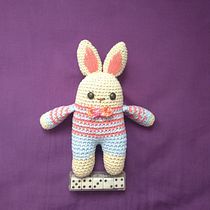 Mi Proyecto del curso: Amigurumi: conejo. Arts, Crafts, To, Design, Fiber Arts, and Crochet project by baggiani.macarena - 05.16.2021