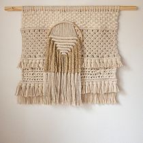 Mi Proyecto del curso: Introducción al macramé: creación de un tapiz decorativo. Accessor, Design, Arts, Crafts, Interior Design, Decoration, Fiber Arts, and Macramé project by Maria Briatore - 05.19.2021