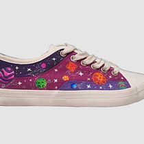 Mi Proyecto del curso: Restauración y personalización de sneakers. Accessor, Design, Fashion Design, Acr, lic Painting, DIY, Upc, and cling project by Lina Perez - 05.22.2021