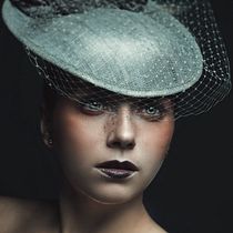 Mi Proyecto del curso: Retoque fotográfico de moda y belleza con Photoshop. Un projet de Photographie, Retouche photographique, Photographie de mode, Photographie de portrait , et Photographie numérique de Maria Peligro Cabello - 23.05.2021