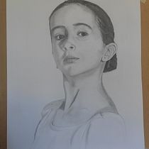 Mi Proyecto del curso: Retrato realista con lápiz de grafito. Fine Arts, Pencil Drawing, Drawing, Portrait Drawing, Realistic Drawing, Artistic Drawing, Figure Drawing, Traditional illustration, and Sketching project by danqeu - 05.25.2021
