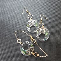 Mon projet du cours : Design de bijoux en résine. Design de acessórios, Artesanato, Design de joias, e DIY projeto de Béatrice Antoine - 27.05.2021