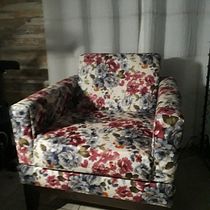 Meu projeto do curso: Restauração e estofamento de cadeiras. Un progetto di Artigianato, Design e creazione di mobili, Interior design, DIY, Falegnameria , Upc e cling di Josias Ferreira Neto - 29.05.2021