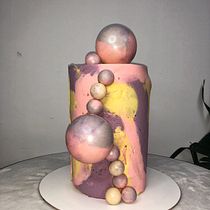 My project in Cake Design: Modern Decorating Techniques course. Un progetto di Design e DIY di fergui171003 - 28.05.2021
