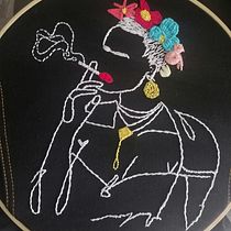Mi Proyecto del curso: Técnicas básicas de bordado: puntadas, composiciones y gamas cromáticas. Accessor, Design, Costume Design, Embroider, and Color Theor project by nathalia_mcamila - 05.31.2021