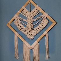 Mi Proyecto del curso: Introducción al tapiz de macramé. Een project van Ontwerp van accessoires, Craft y Textiel van Maria Barrios - 04.06.2021