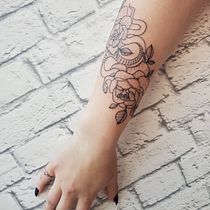 My project in Tattoo for Beginners course. Un progetto di Design di tatuaggi di maaikevanhaarst - 03.06.2021