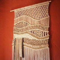 Mi Proyecto del curso: Introducción al macramé: creación de un tapiz decorativo. Accessor, Design, Arts, Crafts, Interior Design, Decoration, Fiber Arts, and Macramé project by Agnieszka Minuczyc - 06.05.2021