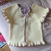 Meu projeto do curso:  Top-down: roupas de crochê sem costura. Un progetto di Fashion design, Fiber Art, DIY e Uncinetto di Denise Rosa - 01.06.2021