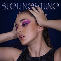 Bleu Neptune. Photograph, Art Direction, Lighting Design, Photo Retouching, Fashion Photograph, Studio Photograph, and Digital Photograph project by efrain.flores.18 - 06.06.2021