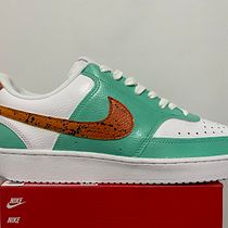 Nike Court Vision Low. Accessor, Design, Fashion Design, Acr, lic Painting, DIY, Upc, and cling project by eduardoalanahiguera - 06.17.2021