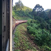 El tren enajenado. Writing, Creativit, Stor, telling, and Narrative project by aguas_vivas - 06.17.2021