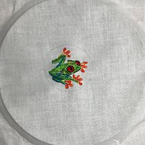 My project in Miniature Needlework: Frog . Un proyecto de Diseño de jo, as y Bordado de jhirunr - 22.06.2021