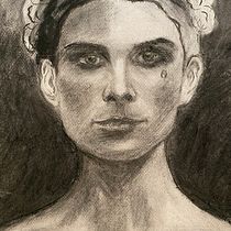 My project in Artistic Charcoal Portraiture: Creating Atmosphere course. Ilustração tradicional, Artes plásticas, Desenho, Desenho de retrato, Desenho realista, e Desenho artístico projeto de Mayra - 28.06.2021