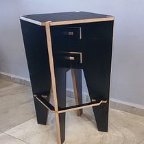 Banco para barra y mesa. . Un progetto di Design e creazione di mobili, Design industriale, Product design e Falegnameria  di Antonio Martínez - 27.06.2021
