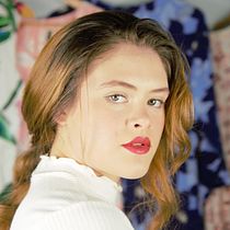 Mi Proyecto del curso: Dirección de modelos para fotografía. Un proyecto de Fotografía, Fotografía de moda, Fotografía de retrato y Fotografía de estudio de María Vannesa Rodríguez Loaiza - 04.07.2021