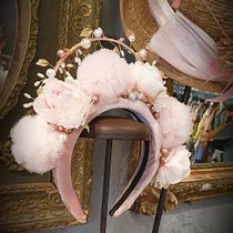 Mon projet du cours : Création d’accessoires pour les cheveux. Un progetto di Design di accessori, Artigianato e Design di gioielli di pech.martine - 04.07.2021