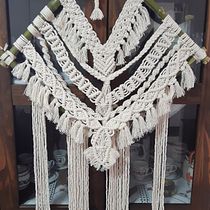 Meu projeto do curso: Introdução à tapeçaria em macramê. Un progetto di Design di accessori, Artigianato, Fiber Art e Macramè di Marta Marina Starepravo Padilha - 05.07.2021
