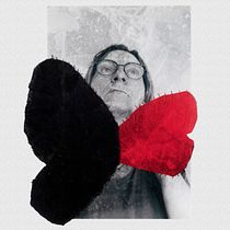 Acceptance of physical limitations. Photograph, Photo Retouching, Fine-Art Photograph, Film Photograph, and Self-Portrait Photograph project by hester.dijkstra - 07.08.2021