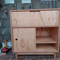 LEAT: Buros para recamara. Un progetto di Artigianato, Design e creazione di mobili, Interior design, DIY e Falegnameria  di Luis Eduardo Andrade Torres - 08.07.2021