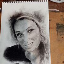 Mon projet du cours : Portrait artistique au fusain : créer des ambiances. Ilustração tradicional, Artes plásticas, Desenho, Desenho de retrato, Desenho realista, e Desenho artístico projeto de David Iannantuoni - 10.07.2021
