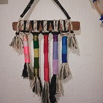 Mi Proyecto del curso: Macramé: técnicas de tejido envuelto. Un projet de Artisanat, Décoration, Art textile, Macramé , et Teinture textile de Paola Cambranis Gamboa - 13.07.2021