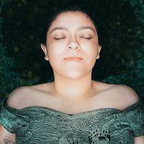 Mi Proyecto del curso: Autorretrato fotográfico conceptual. Photograph, Post-production, Photo Retouching, Portrait Photograph, Studio Photograph, Fine-Art Photograph, Photomontage, and Self-Portrait Photograph project by azul rojas - 07.14.2021