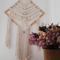 Il mio progetto del corso: Introduzione all’arazzo di macramè. Un progetto di Design di accessori, Artigianato, Fiber Art e Macramè di vvillanova80 - 14.07.2021