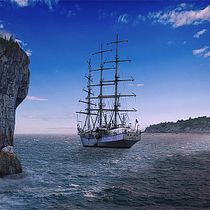this course is very good, you start know the mechanics and after you can see some videos and understand how make a good matte paiting it so easy.. Art Direction, Photograph, Post-production, Film, Photo Retouching, Photographic Composition, Photomontage, and Matte Painting project by Henrique Morais - 07.13.2021