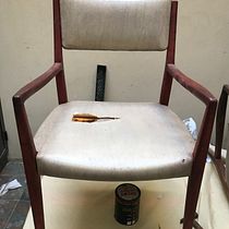 Mi Proyecto del curso: Restauración y tapizado de sillas. Arts, Crafts, Furniture Design, Making, Interior Design, DIY, Woodworking, Upc, and cling project by laurahemadi999 - 07.17.2021